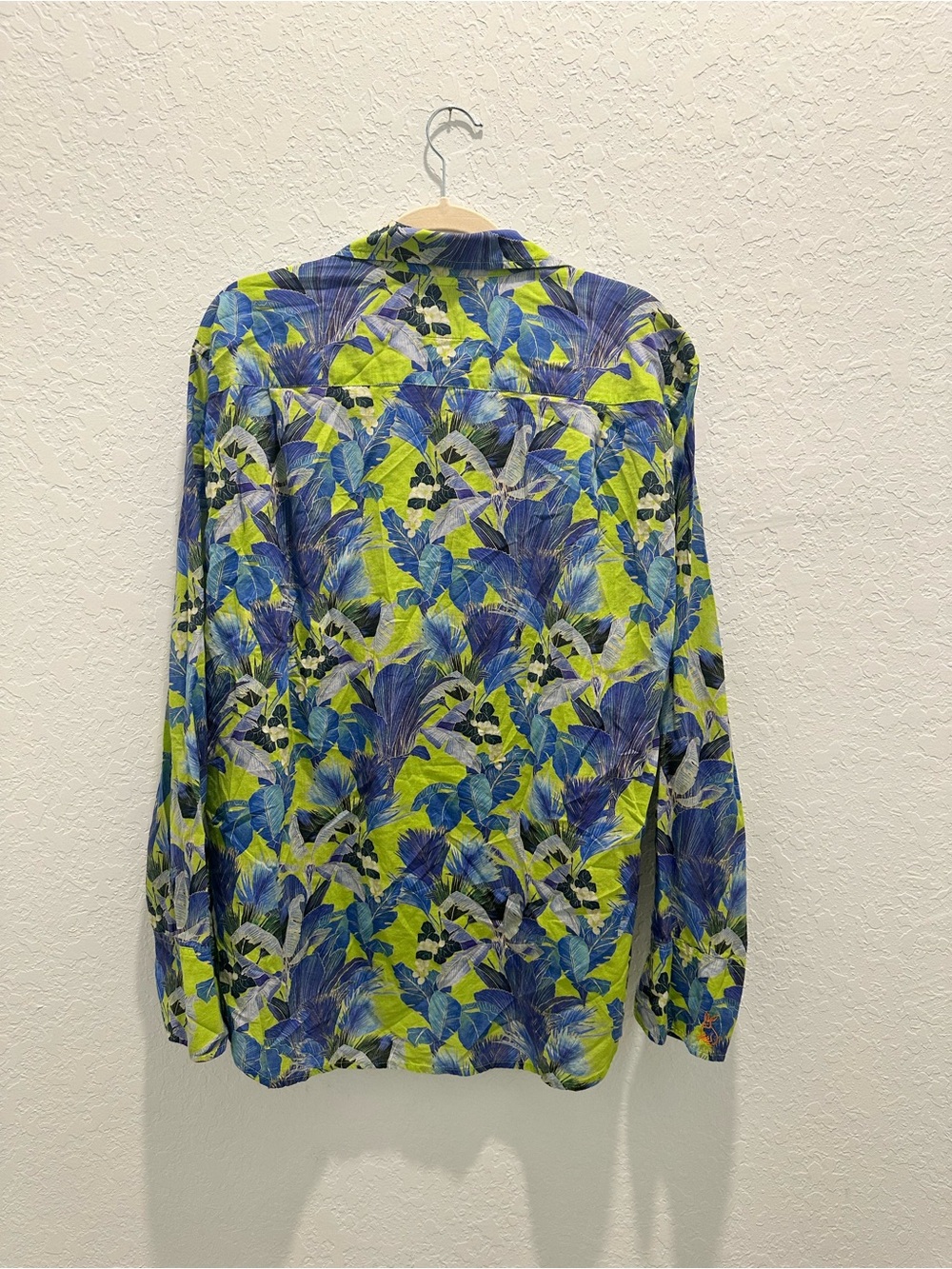 Coniglio Palm Beach Classic Button Down in Lime and Blue Floral - Picture 2 of 5